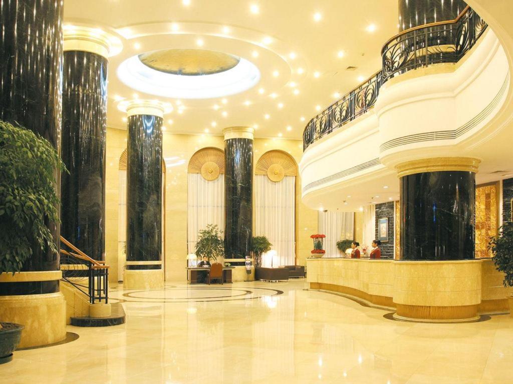 Dalian Liangyun Hotel Luaran gambar